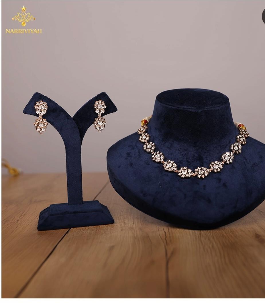 Phool Kundan set